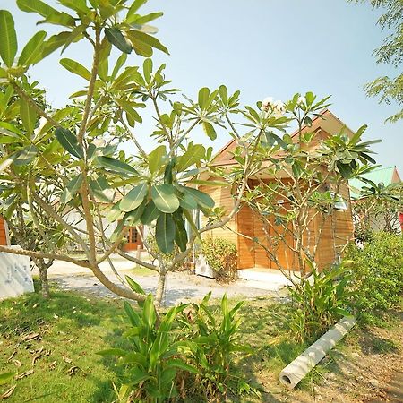 Tonrak Resort Ban Ongkharak Ngoại thất bức ảnh