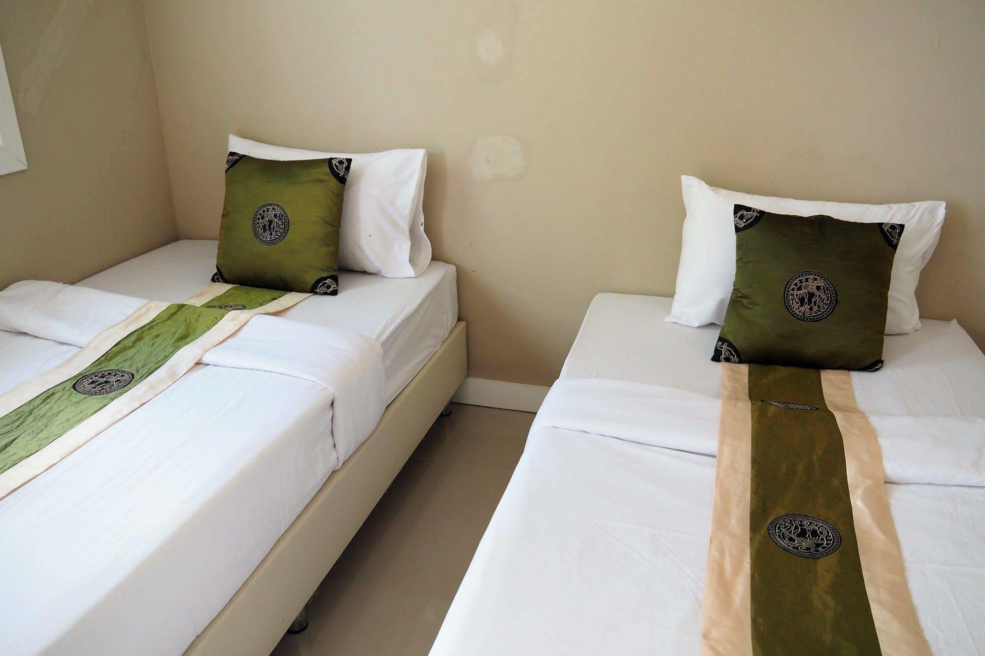 Tonrak Resort Ban Ongkharak Ngoại thất bức ảnh